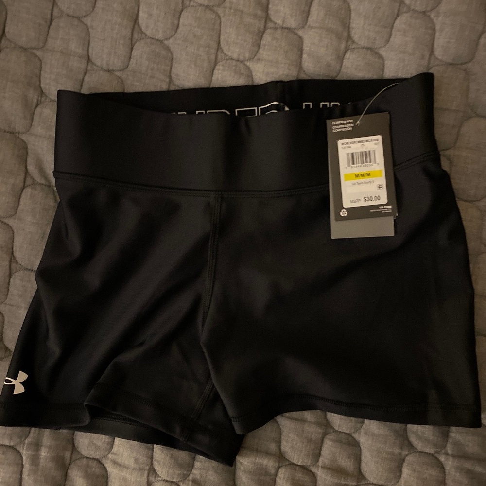 Under Armour Team Shortly NWT